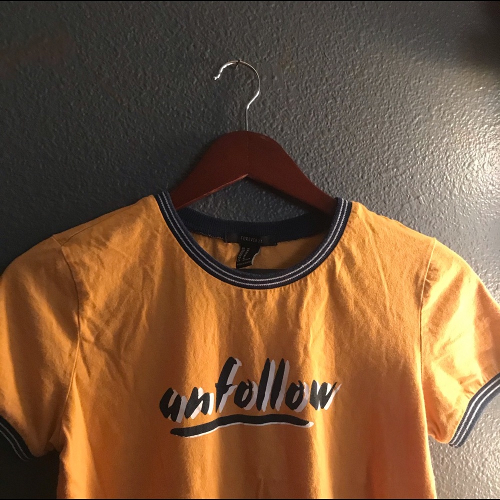 “Unfollow” Tee